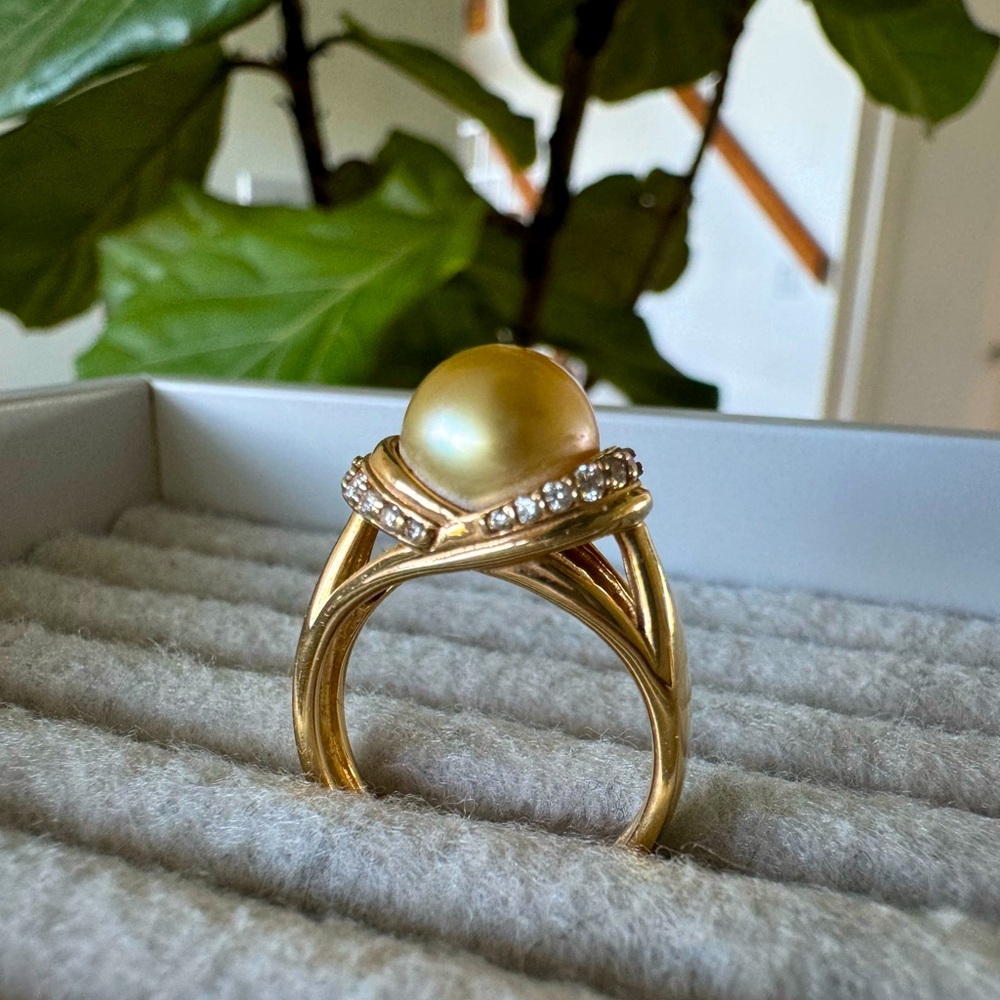 NA HOKU 14k Ring w/Golden South Sea Pearl and Pave Diamonds